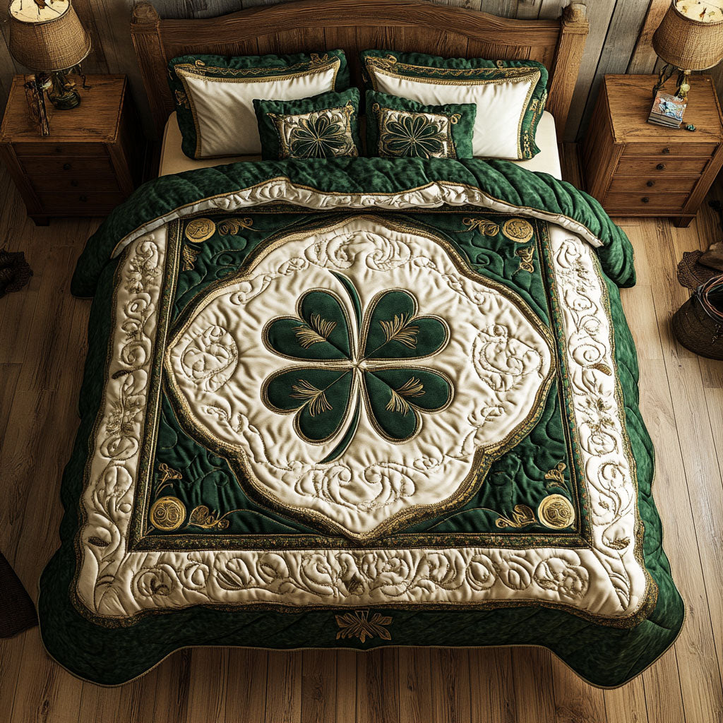 Lucky Clover WX1302479CL Quilted Bedding Set