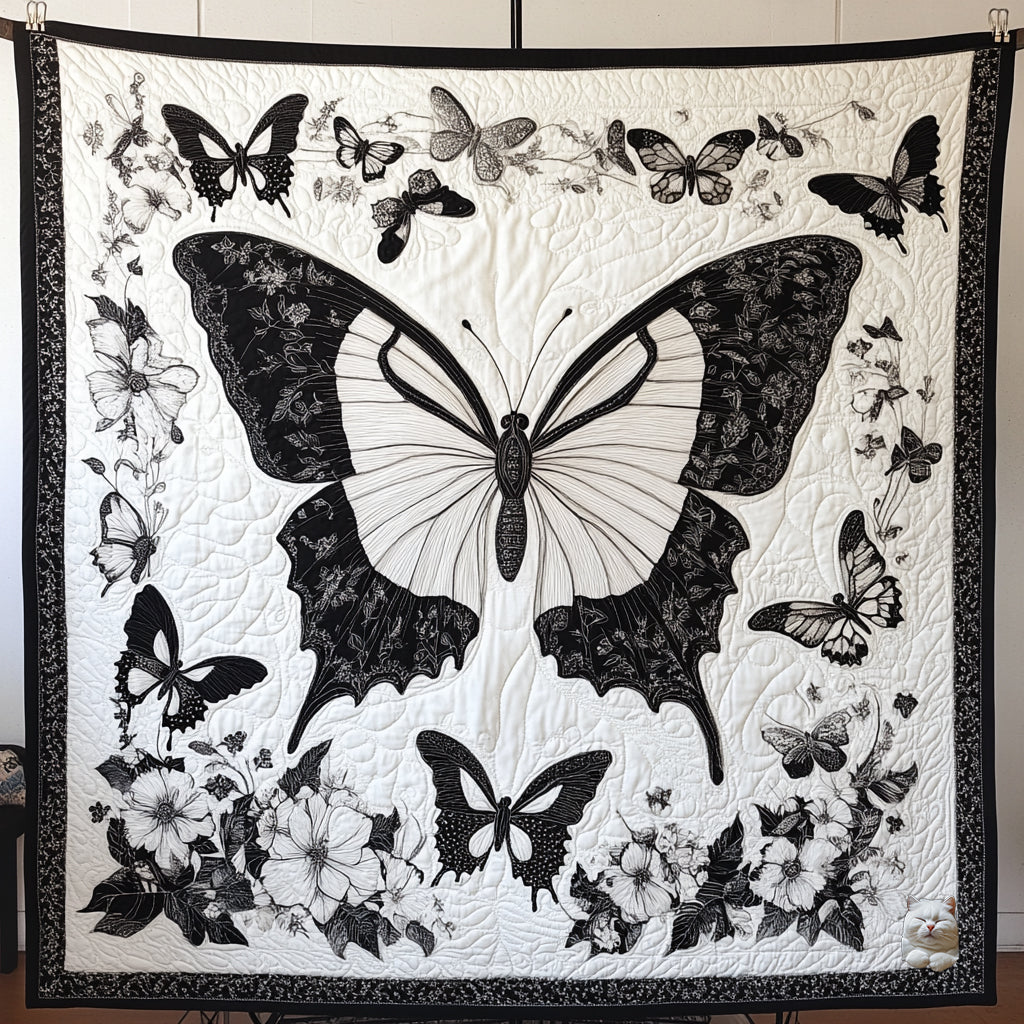 Black Butterfly WU3110080CL Quilt Blanket