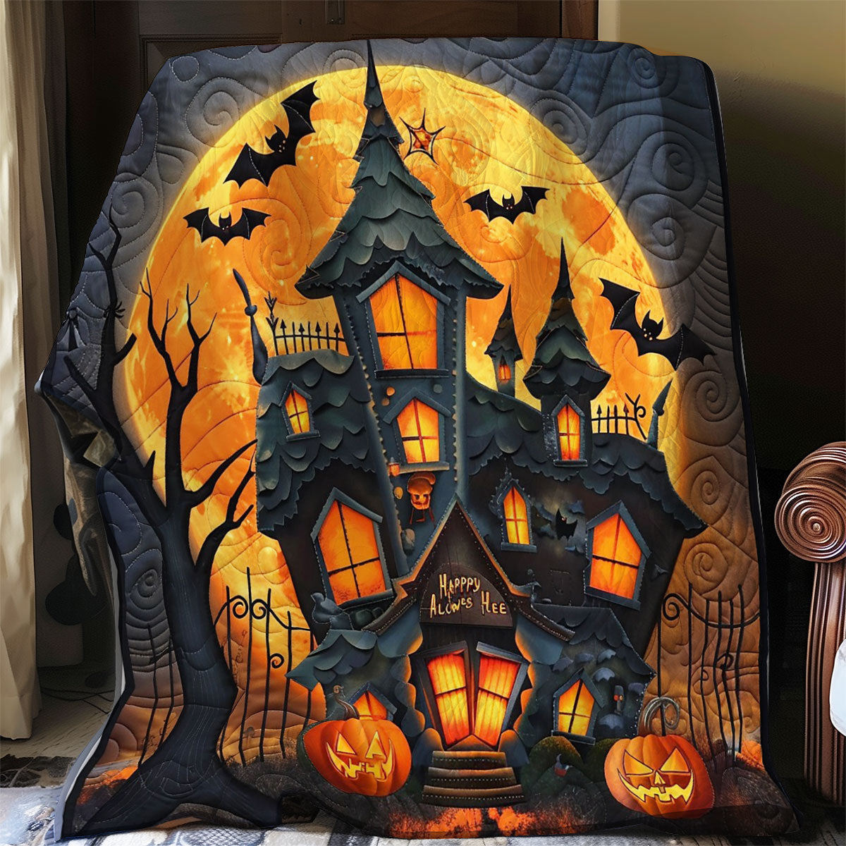 Haunted House WO2408019CL Quilt Blanket