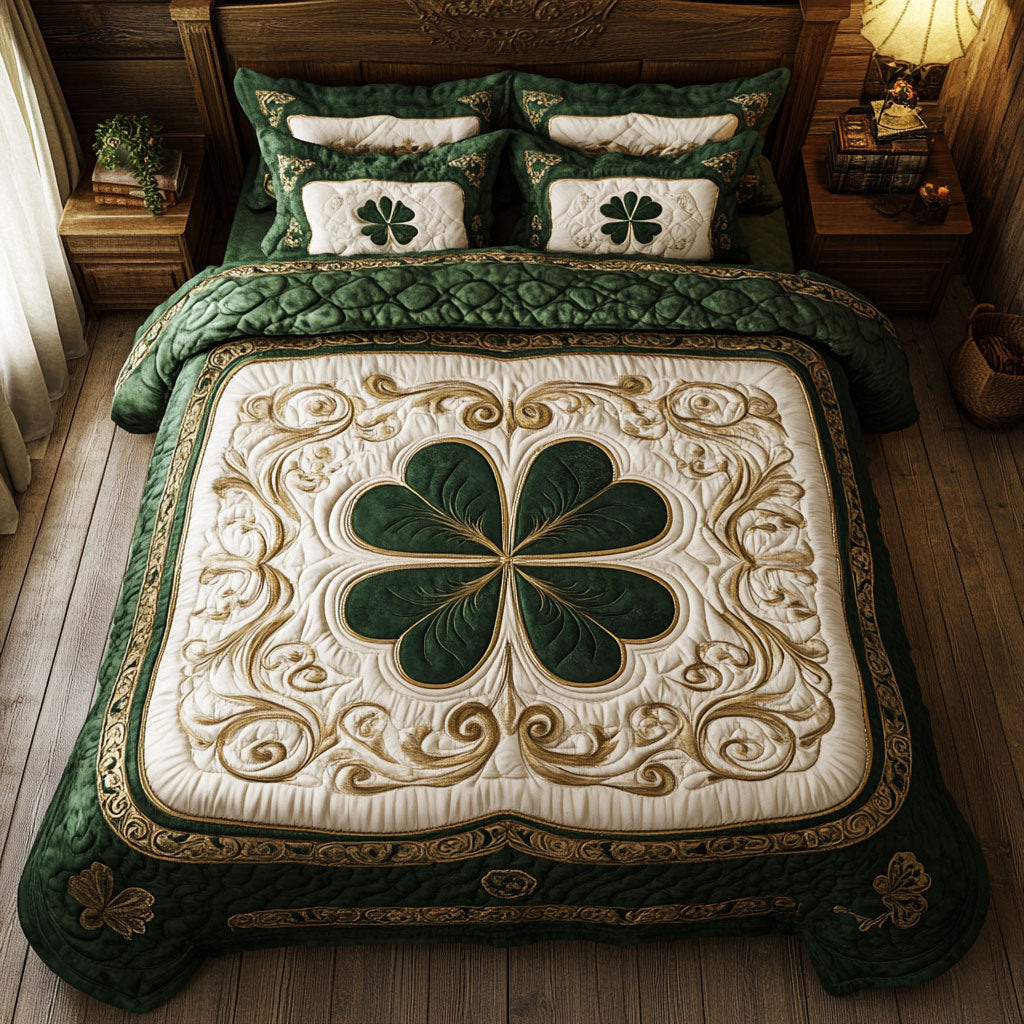 Lucky Clover WX1302478CL Quilted Bedding Set
