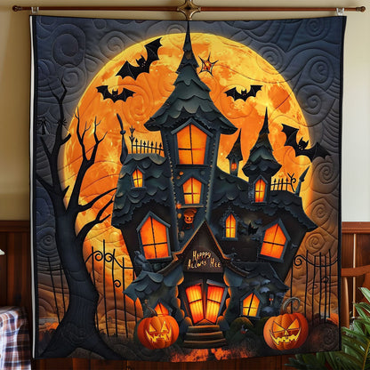 Haunted House WO2408019CL Quilt Blanket