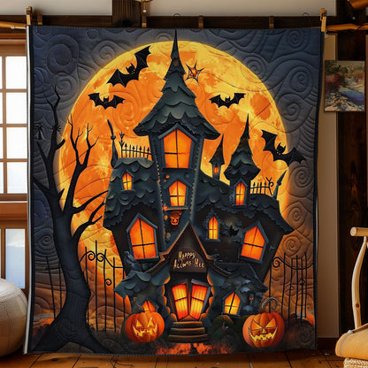 Haunted House WO2408019CL Quilt Blanket