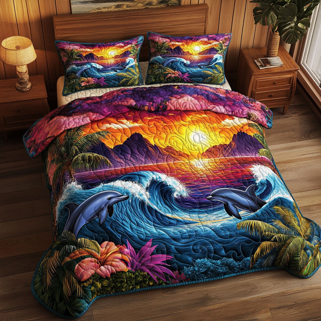Dolphin Summer WT2702042CL Quilted Bedding Set