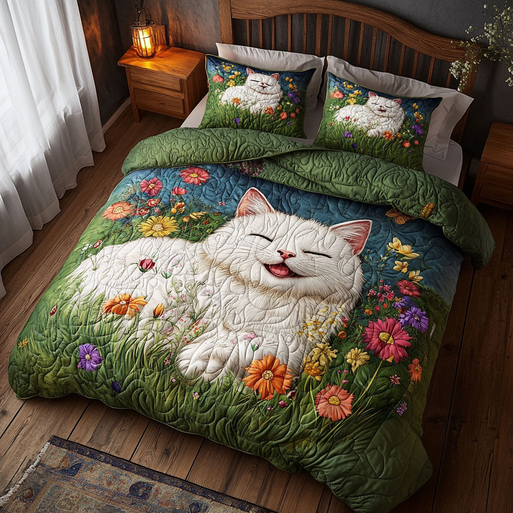 White Cat Flower WT0602014CL Quilted Bedding Set