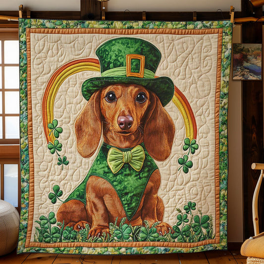 Dachshund’s Gold Charm WN2712015CL Quilt Blanket