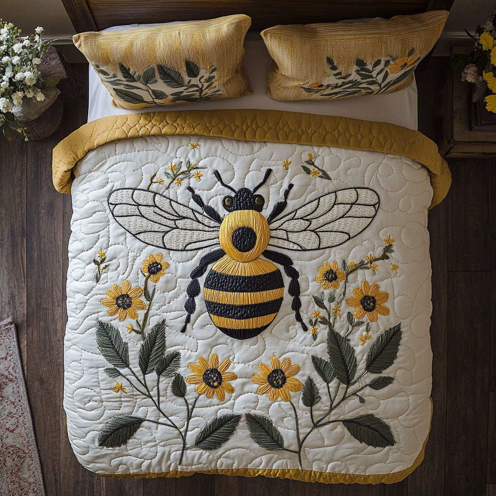 Bee Garden WX0603007CL Quilted Bedding Set