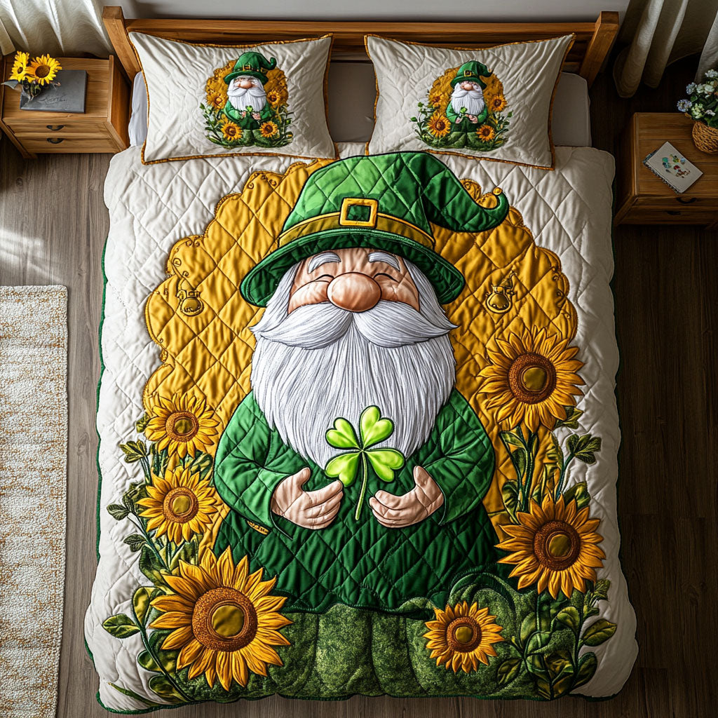 Floral Gnome WX1403085CL Quilted Bedding Set