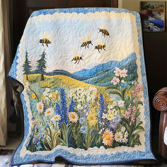 Bee Meadow WU1203103CL Quilt Blanket