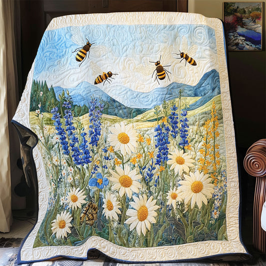 Bee Meadow WU1203104CL Quilt Blanket