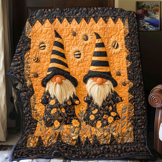 Gnomes And Bee WU2612001CL Quilt Blanket